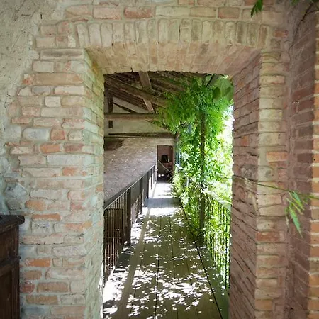 Farmház Dei Melograni